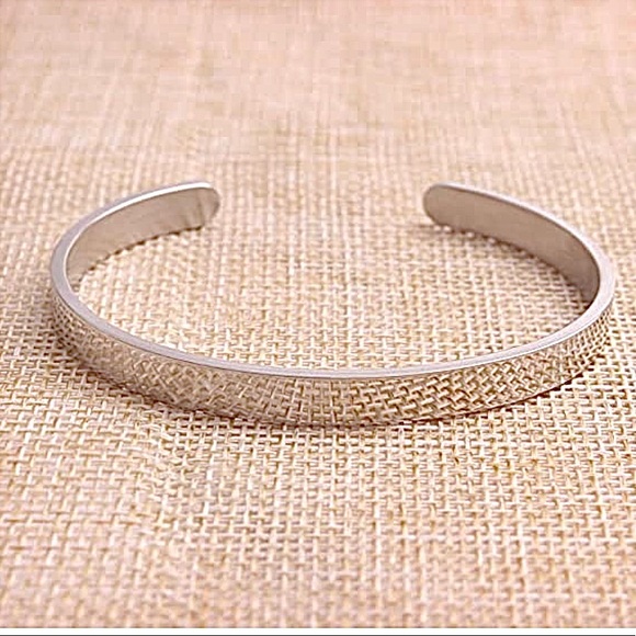 “Live Simply, Laugh Often, Love Deeply” Bracelet. - Picture 5 of 6